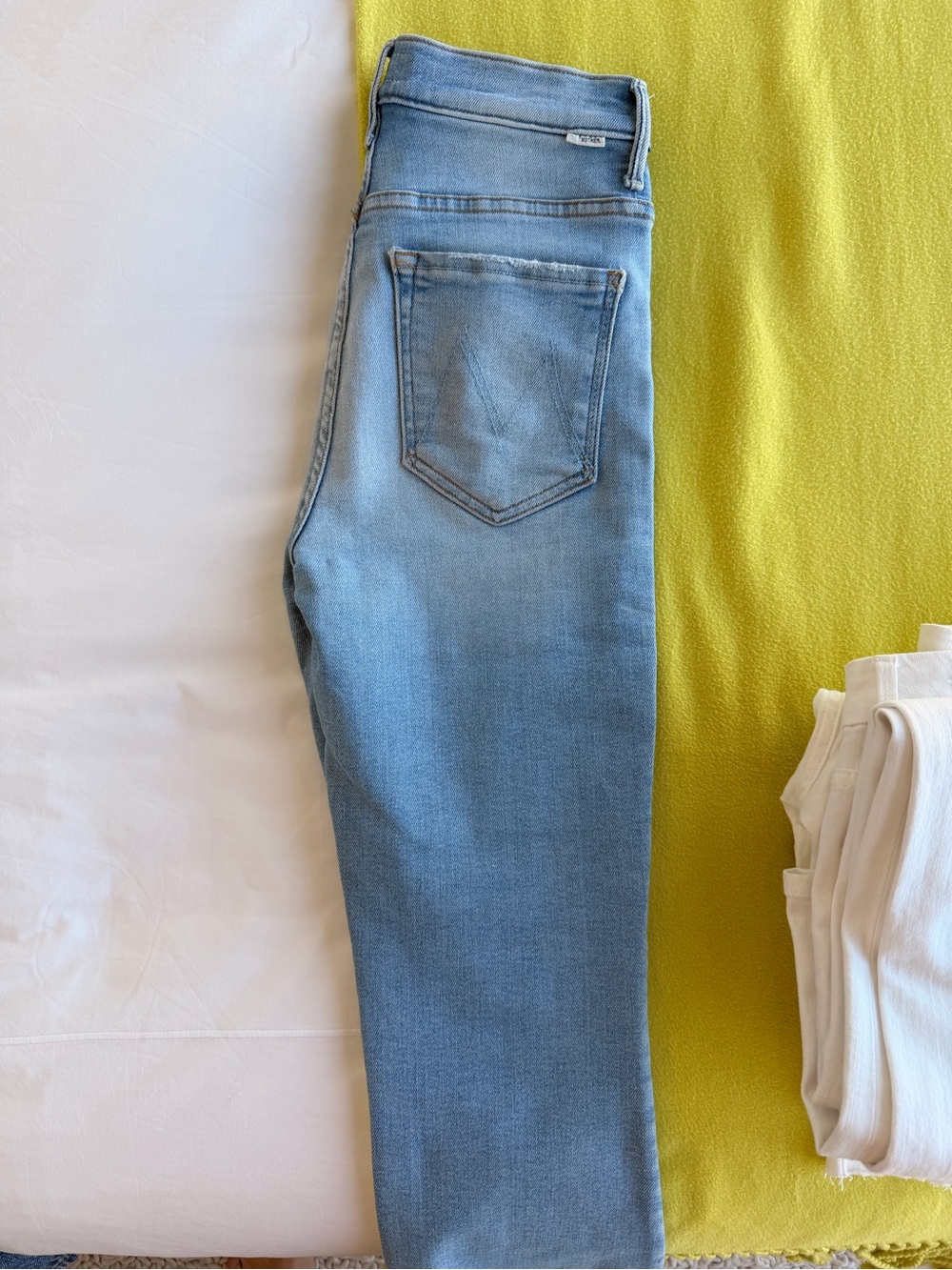 MOTHER Jeans Insider Step Crop Fray Sz. 26 - Light wash - Picture 5 of 7